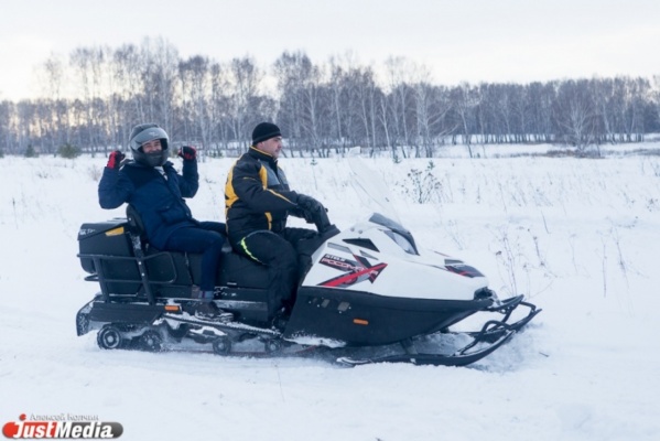 «Без проблем пролетел все препятствия на своем пути»! JustMedia протестировал снегоход, который будет использоваться военными в Арктике - Фото 1