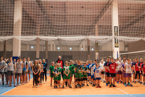 Большой спортивный стартап: как фанаты волейбола открыли зал на 2600 метров в Екатеринбурге - Фото 1