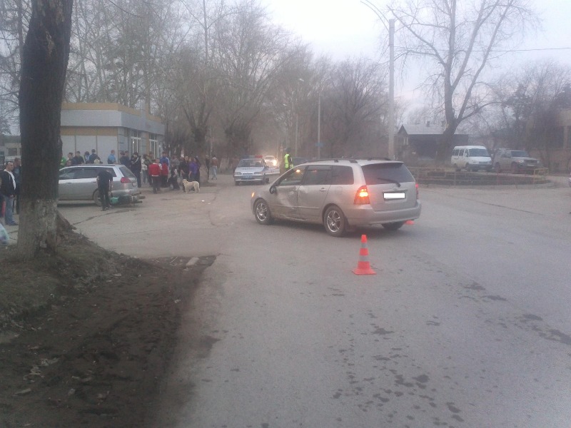 В Екатеринбурге в ДТП пострадали два мотоциклиста и 16-летняя пассажирка - Фото 5