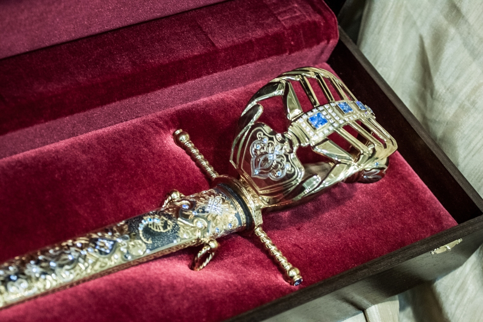В Екатеринбург привезли меч-кладенец из Златоуста - Фото 2
