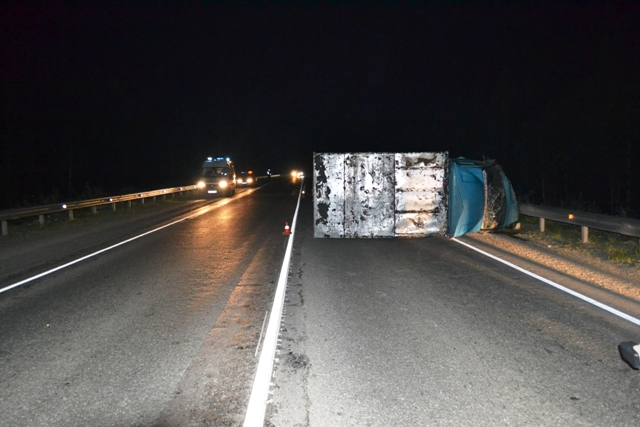 На Серовском тракте водитель грузовой «Газели» убил двух человек на встречке. ФОТО - Фото 3