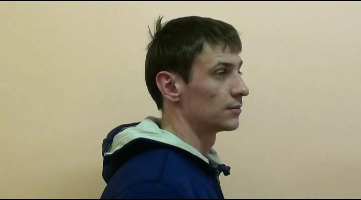 В Екатеринбурге задержали молодого человека, грабившего доставщиков еды, чтобы угостить друзей - Фото 3