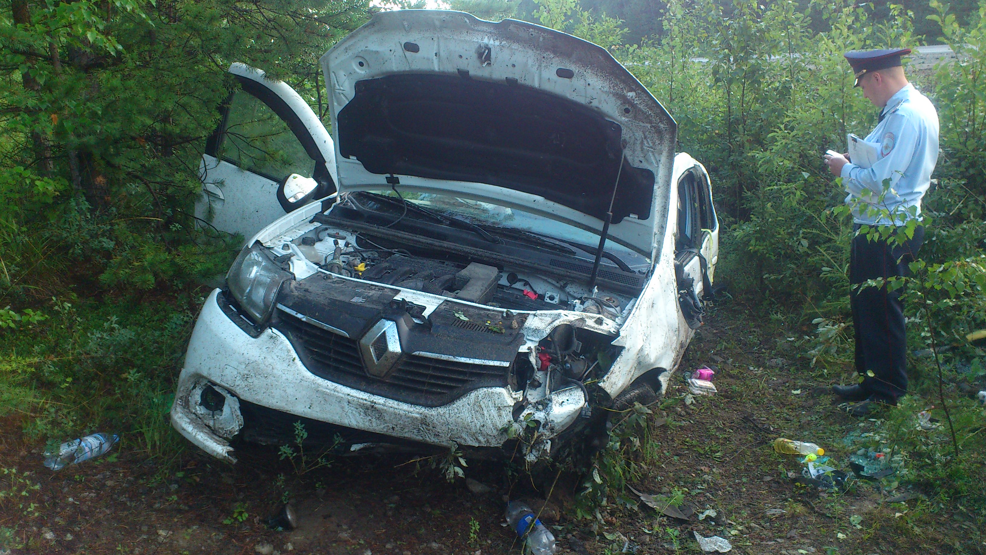 На Серовском тракте водитель «Рено», уснув за рулем, спровоцировал ДТП - Фото 3