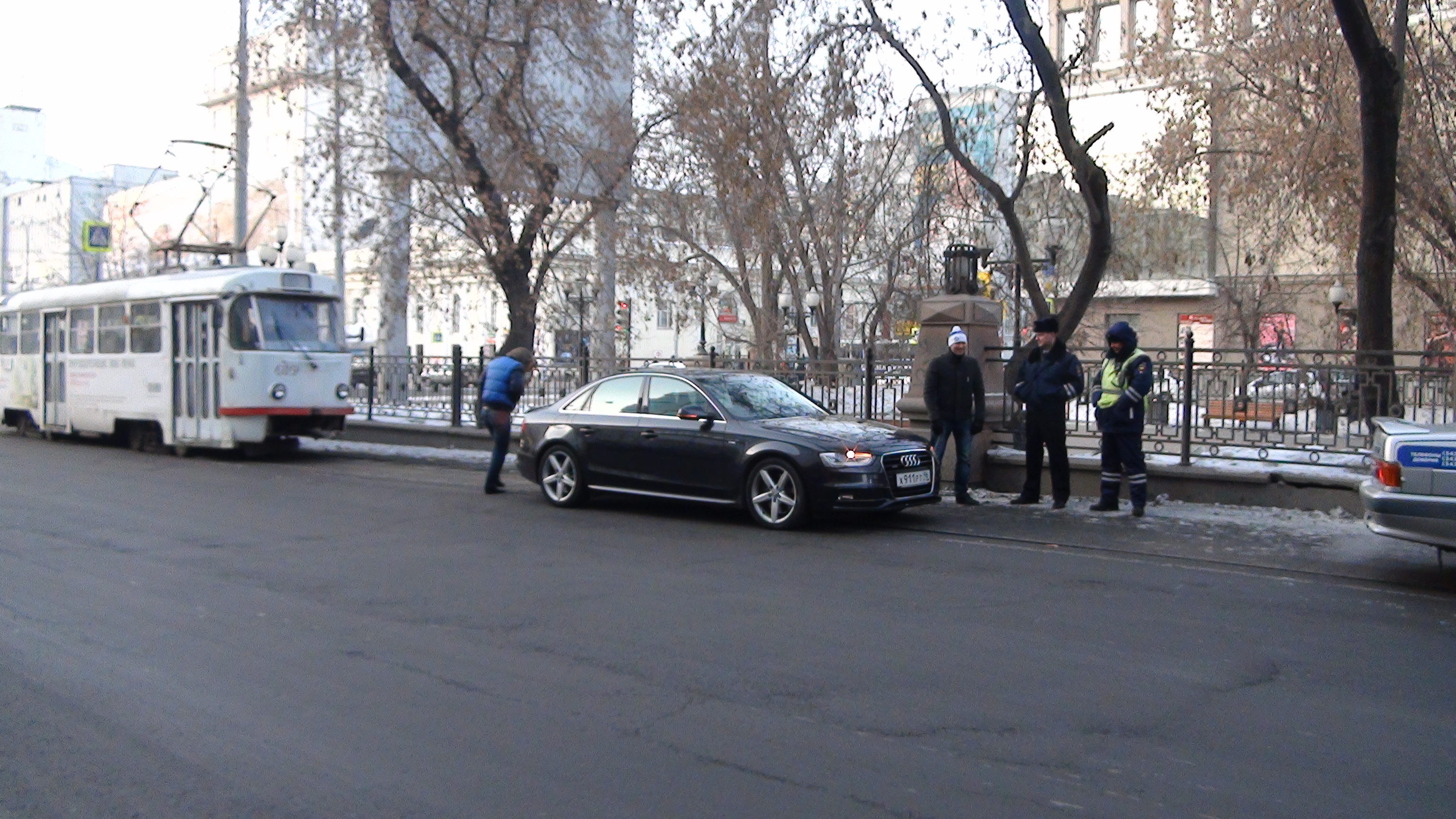 В центре Екатеринбурга Audi сбила 10-летнего мальчика. ФОТО - Фото 2