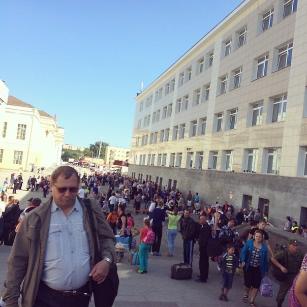 В Екатеринбурге заминированы все вокзалы?! Полиция эвакуирует посетителей и работников. ФОТО - Фото 3