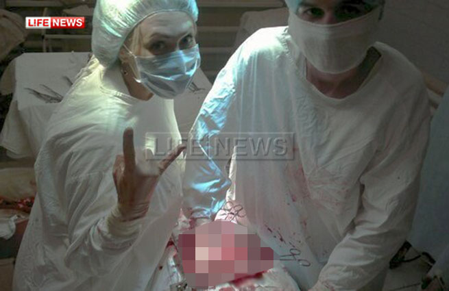Скандальное селфи тагильской медсестры попало в минздрав и прокуратуру. Личность девушки установлена - Фото 2
