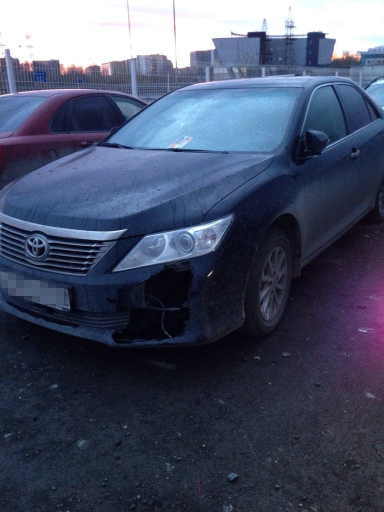 В Екатеринбурге неизвестные с корнем выдирают из автомобилей «противотуманки» - Фото 2