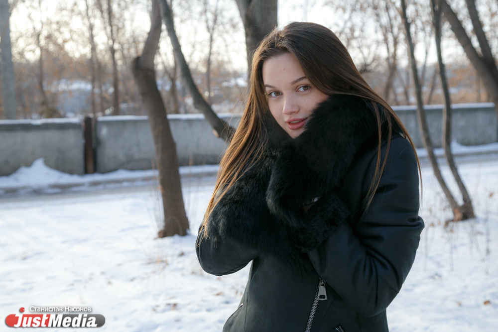 Элина Рощина, студентка радиотехнического колледжа: «Хочется больше снега и Нового года». В Екатеринбурге -10 градусов. ФОТО, ВИДЕО - Фото 5