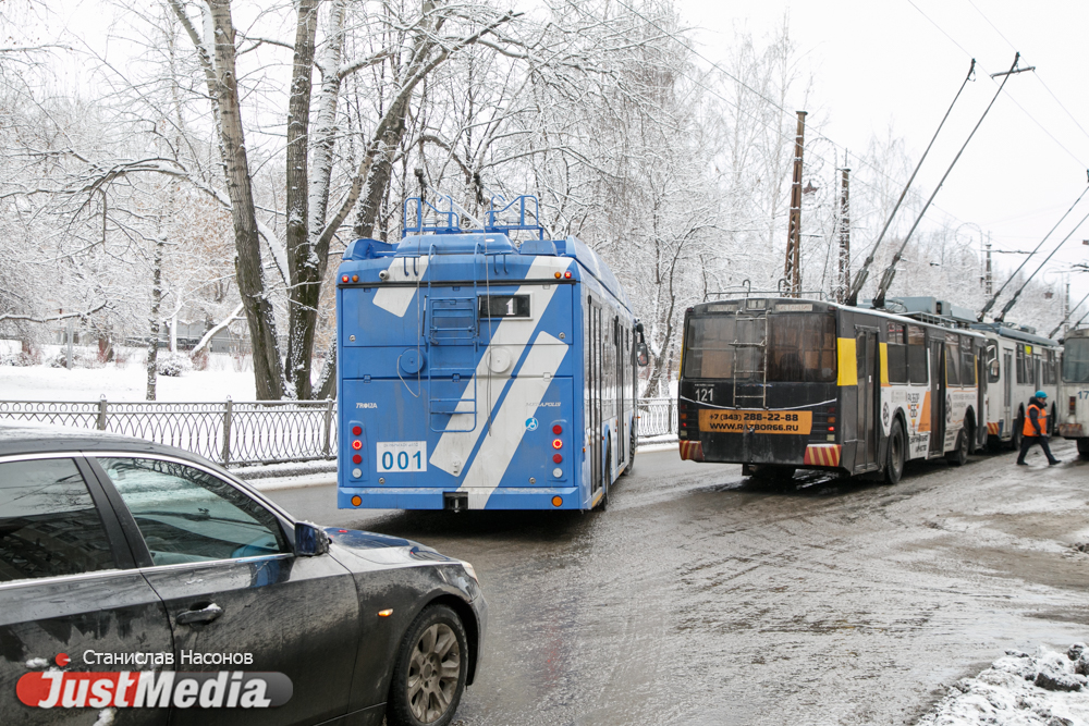 Дороги, морозы и вандалы. Что может помешать Екатеринбургу закупить инновационный электробус. ФОТО - Фото 12