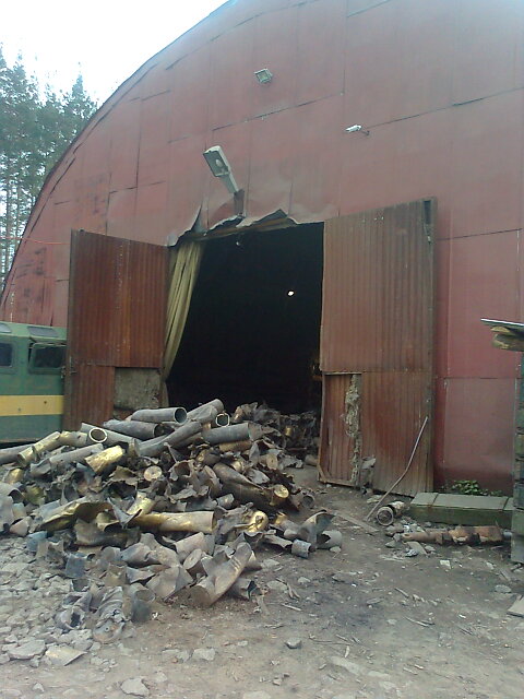На территории завода по переработке металлов прогремел взрыв. Пострадали два человека - Фото 3