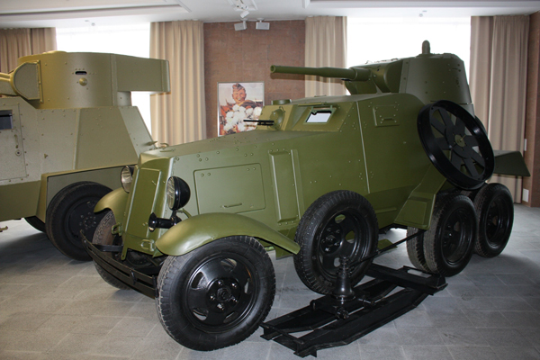 Редкий броневик появился в музее военной техники УГМК - Фото 2