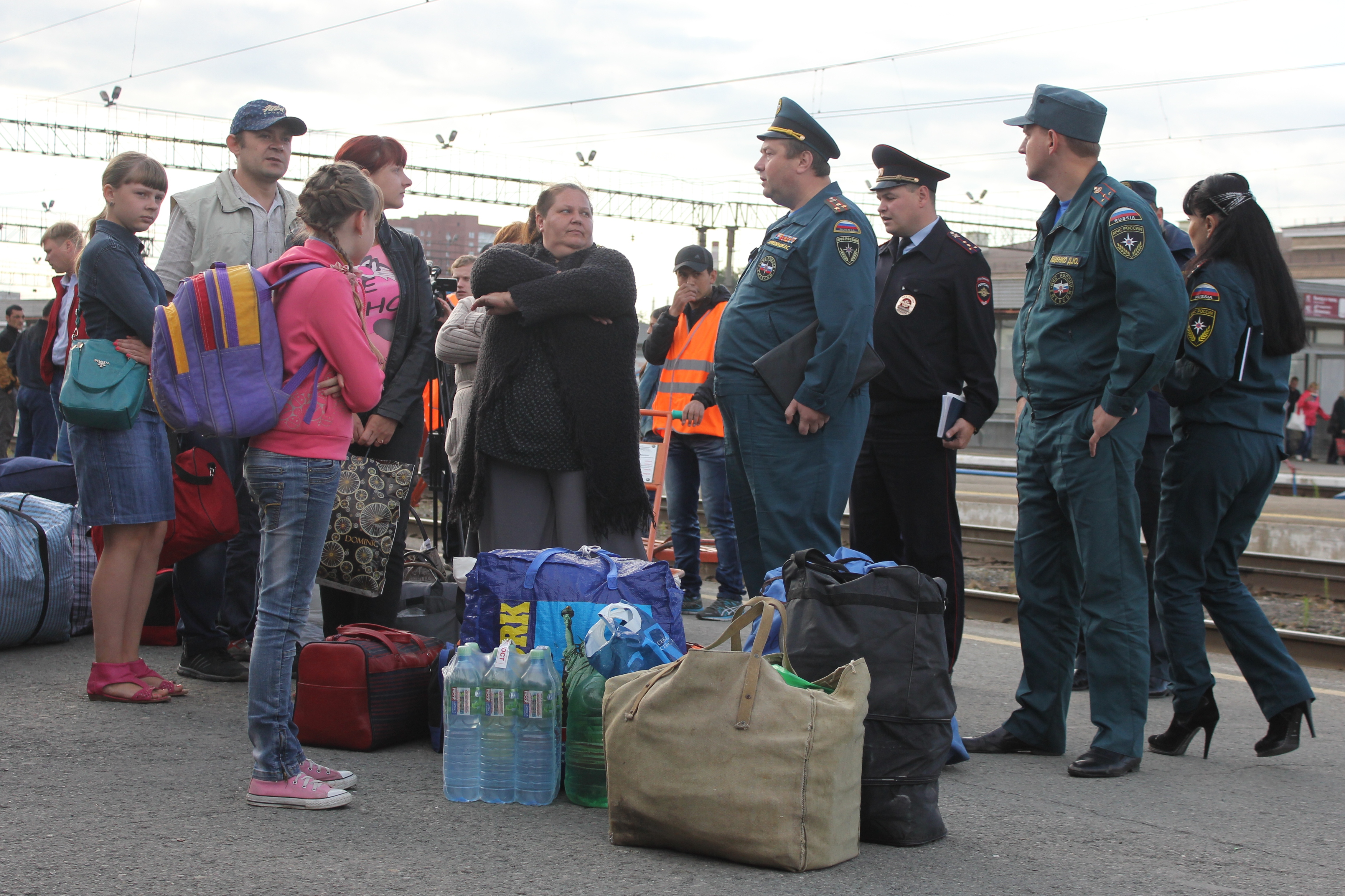 Спецборт МЧС доставил на Средний Урал беженцев с Украины, среди которых 11-месячный ребенок - Фото 2