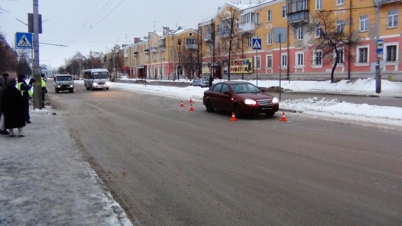 В Каменске-Уральском водитель сбил пенсионерку на пешеходном переходе - Фото 2