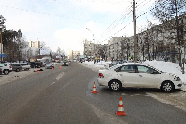 В Екатеринбурге водитель легковушки насмерть сбил пожилую женщину - Фото 3
