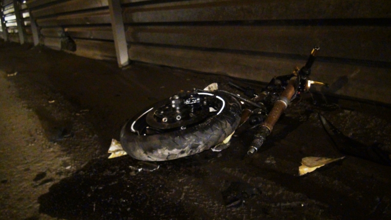 Полицейский-мотоциклист разбился насмерть из-за невнимательного автолюбителя. ФОТО - Фото 2