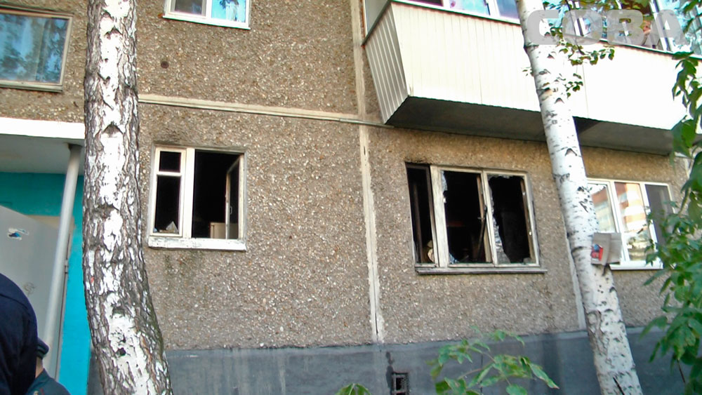В Екатеринбурге из-за непотушенной сигареты горела квартира  - Фото 2