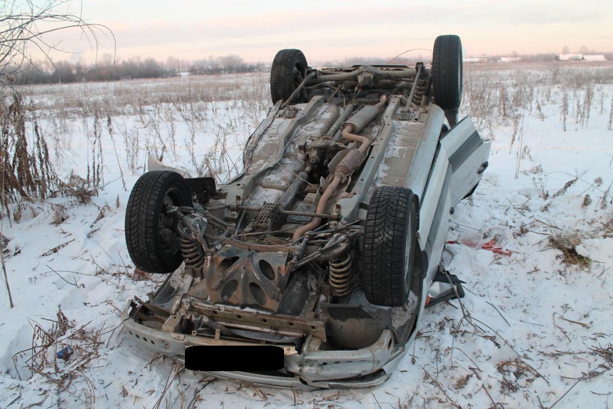 За минувшие выходные в Свердловской области в авариях погибли 5 человек. ФОТО - Фото 2