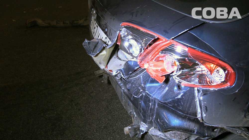 В Екатеринбурге водитель Chevrolet протаранил мотоциклиста. ФОТО - Фото 4