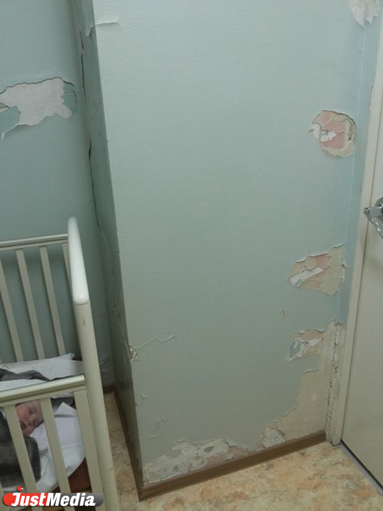 Все отлично, только стены пугают! Пациенты детской больницы были поражены внешним видом палат в стационаре - Фото 6