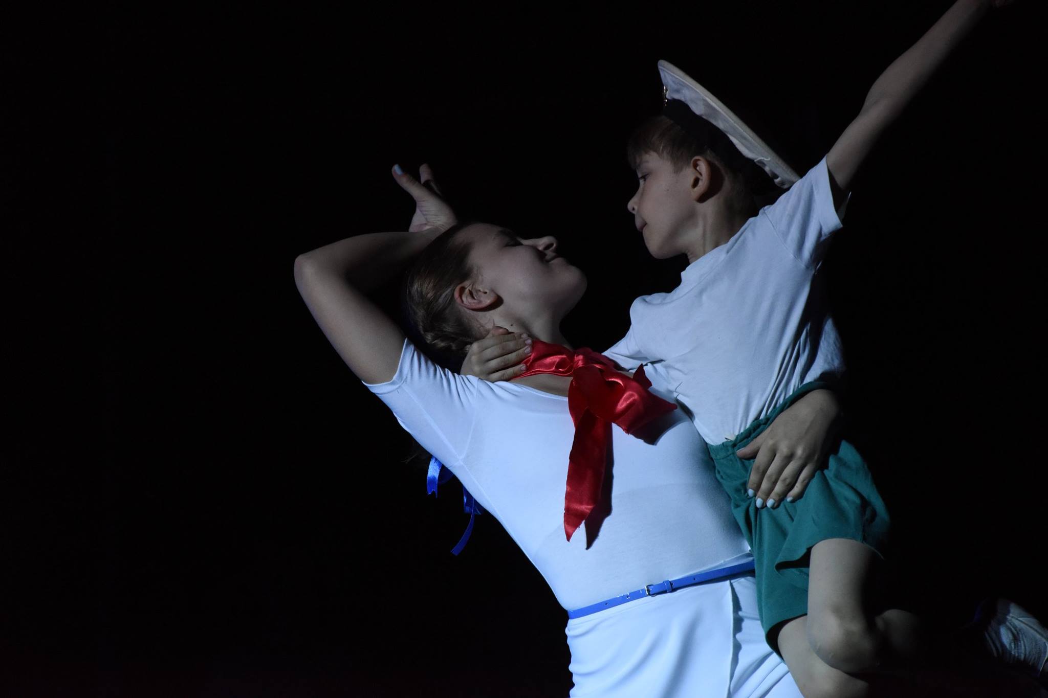 Юные танцоры детской филармонии посвятили поколению выпускников 1941-го новый спектакль - Фото 2