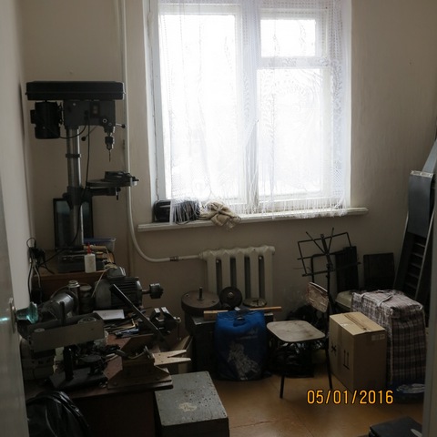 В квартире жителя Каменска-Уральского силовики обнаружили наркотики и самодельное оружие - Фото 5
