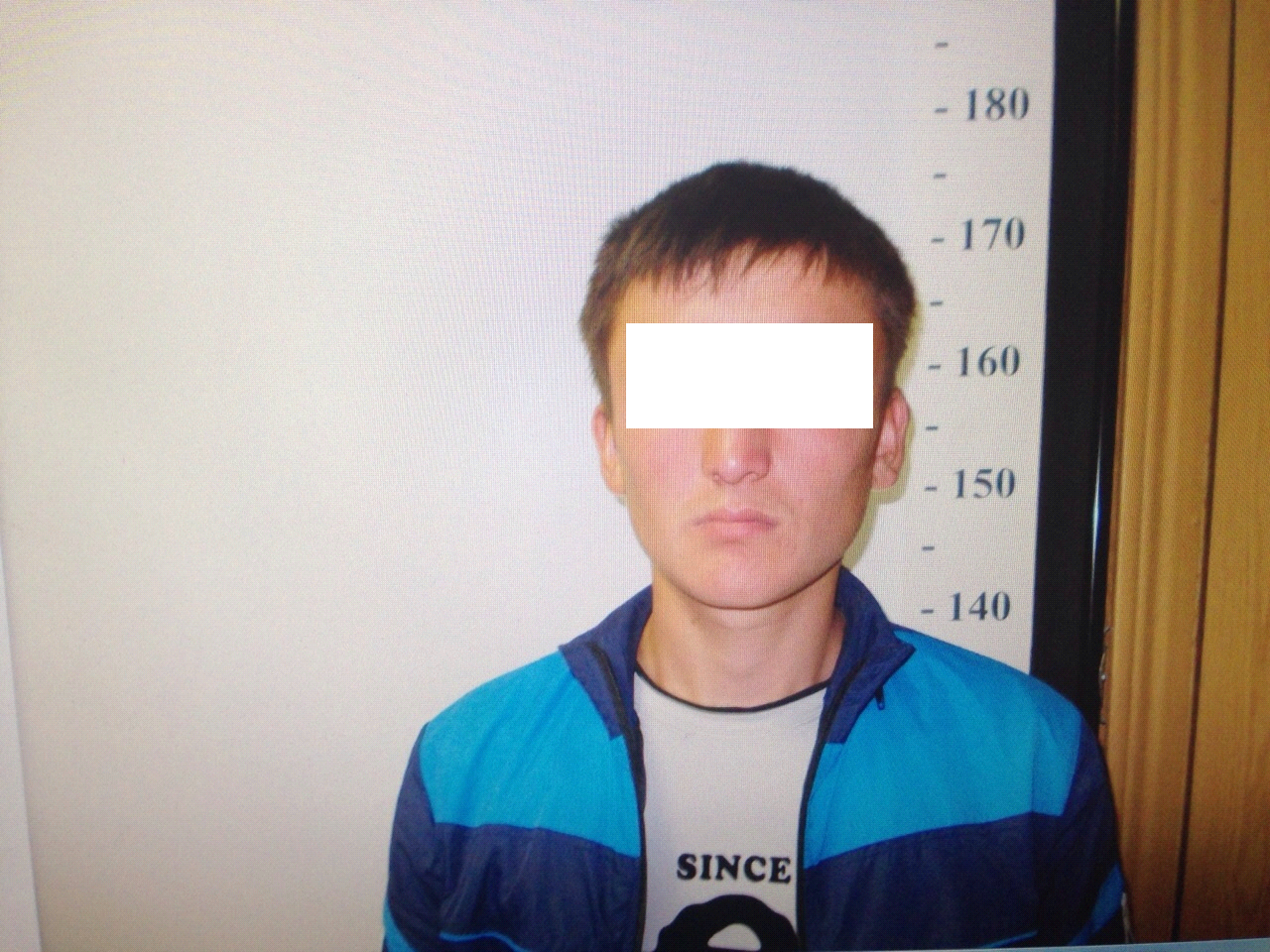 Екатеринбургские полицейские разыскивают двух малолетних преступников. ФОТО - Фото 3