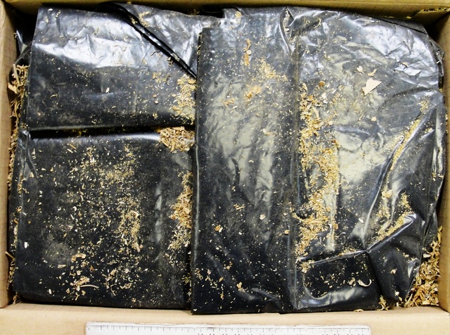 У жителя Красноуфимска в кармане куртки обнаружили полтора килограмма марихуаны	 - Фото 2