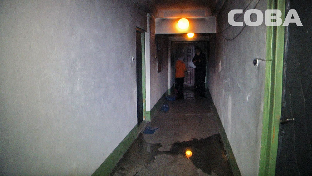 В Екатеринбурге во время пожара в 16-этажке на Бардина погибла бабушка - Фото 4