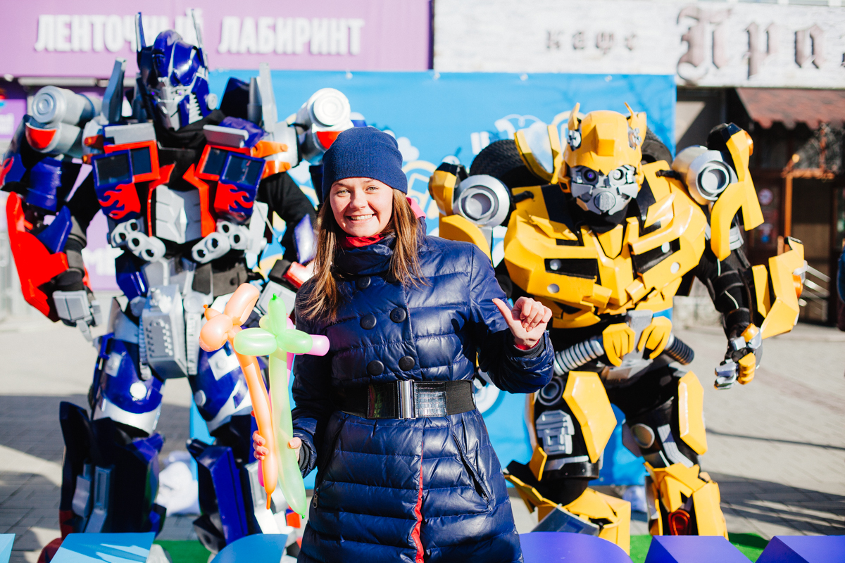 Жители Екатеринбурга посоревновались с роботами в мастерстве обольщения женщин - Фото 3