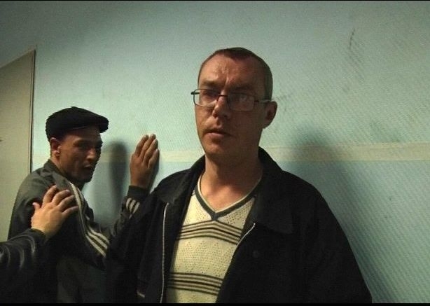 Житель Екатеринбурга совершил кражу из ломбарда, но при этом забыл на прилавке свой паспорт - Фото 3