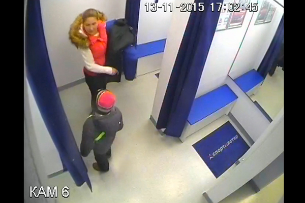 В Каменске-Уральском неизвестная злоумышленница сделала своего ребенка пособником в краже - Фото 2