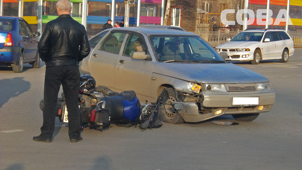 В ДТП возле «Радуга-Парка» серьезные травмы получил мотоциклист - Фото 2