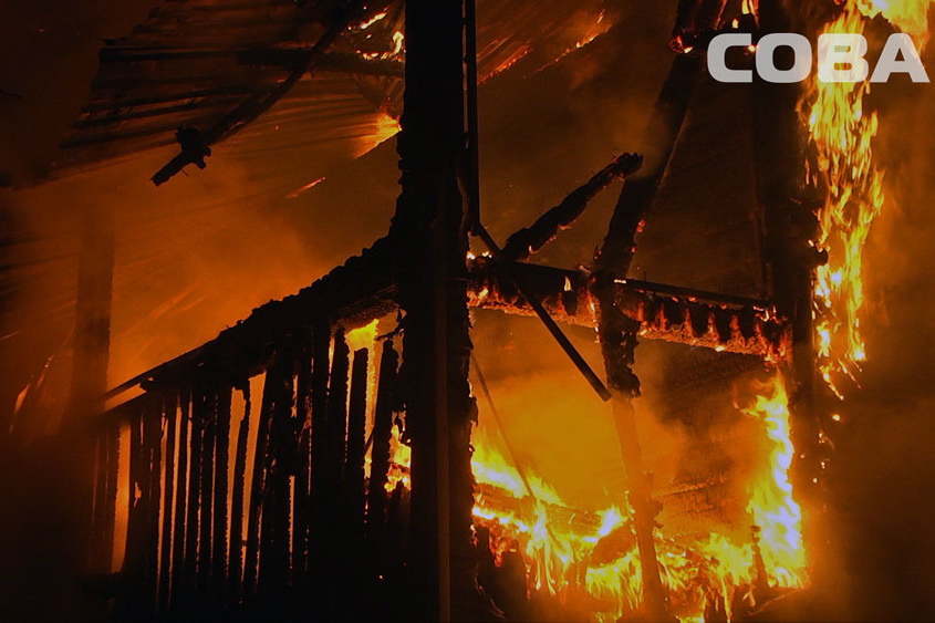 В Горном Щите сгорел частный дом. ФОТО - Фото 3