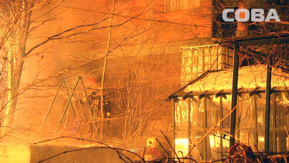 На Московском тракте в садах сгорели три больших дома. ФОТО - Фото 5