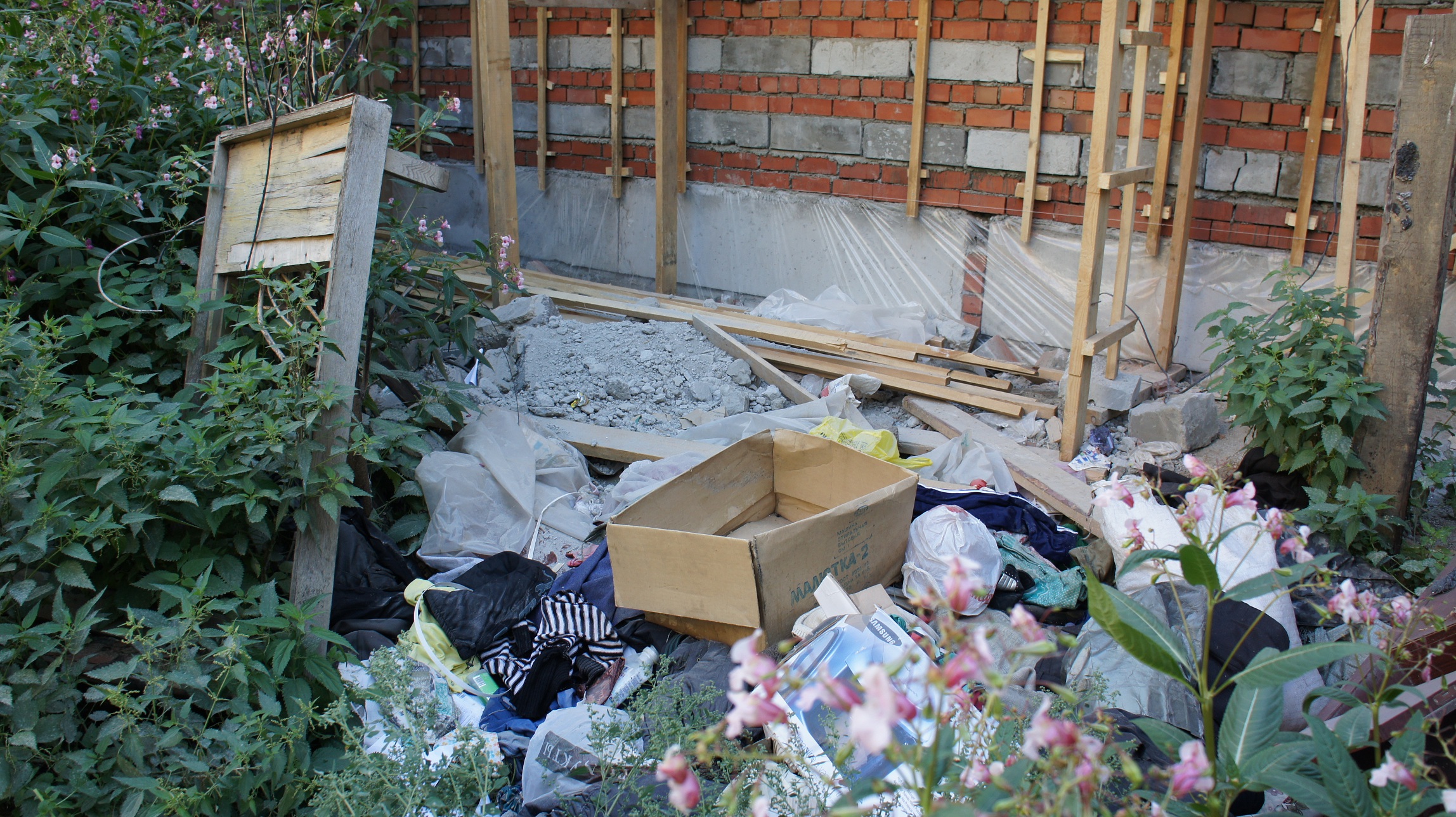 Екатеринбургскую семью выживают поджогами из частного дома, чтобы построить многоквартирник  - Фото 6
