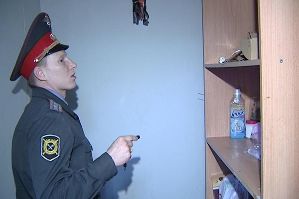 Свердловские полицейские задержали предполагаемую содержательницу борделя для иностранных граждан - Фото 5