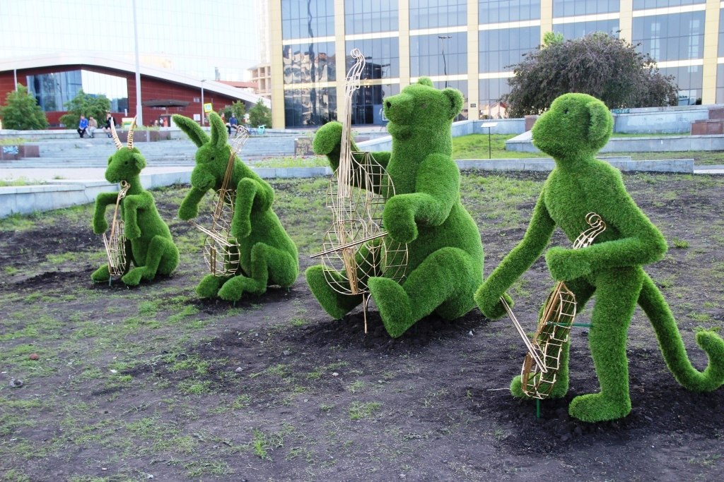Фигурами из искусственного газона украсят Екатеринбург - Фото 3