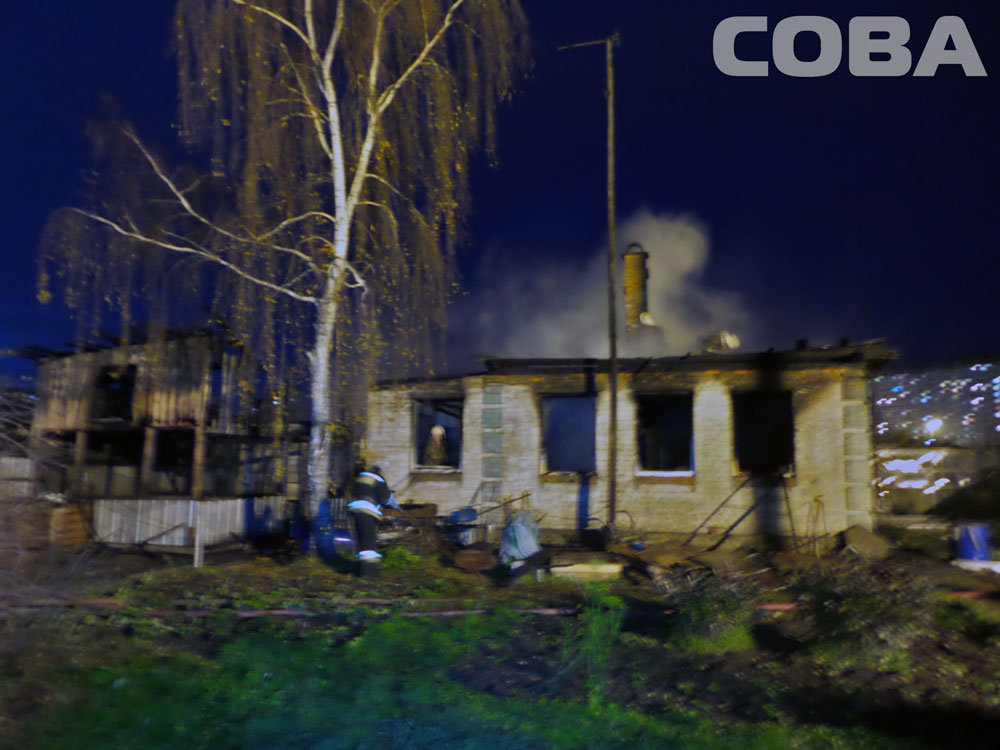 На окраине Екатеринбурга мужчина едва не сгорел в собственной бане. ФОТО - Фото 7