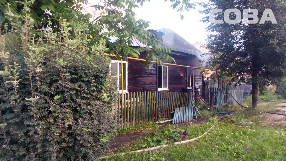 В Березовском сгорел частный дом. Один человек пострадал - Фото 4