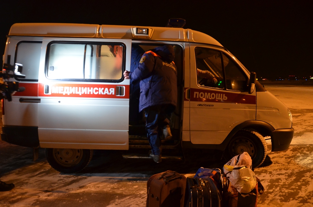 Спецбортом МЧС из Москвы в Екатеринбург был доставлен тяжелобольной ребенок. ФОТО - Фото 4