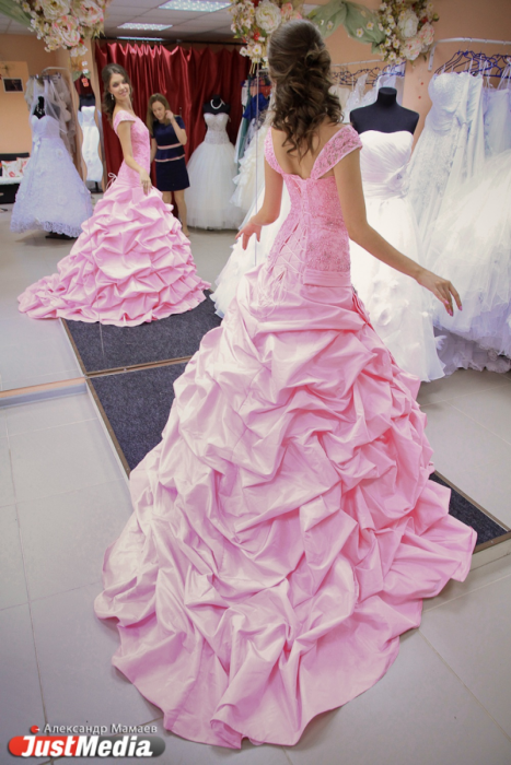 Уж замуж невтерпеж: выбираем свадебное платье - Фото 10