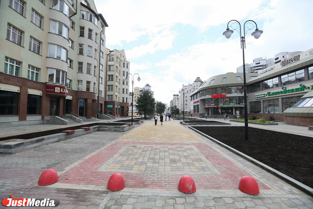 Пешеходная часть улицы Красноармейской откроется через неделю. ФОТО - Фото 4