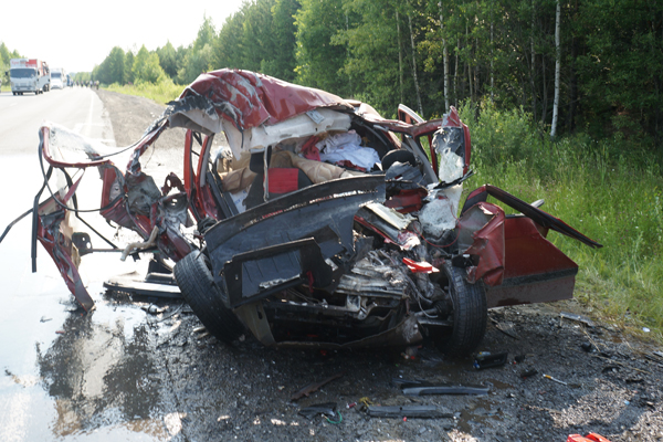 Три человека получили тяжелые травмы в ДТП на автодороге Екатеринбург—Нижний Тагил—Серов - Фото 3