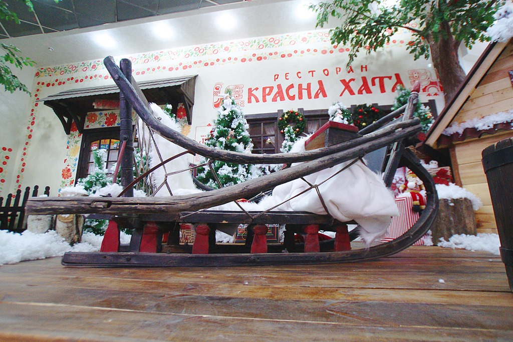 Екатеринбуржцы смогут прокатиться на расписных санях Деда Мороза - Фото 4