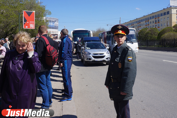 Огненное шествие: как Екатеринбург встретил главный символ Универсиады - Фото 2