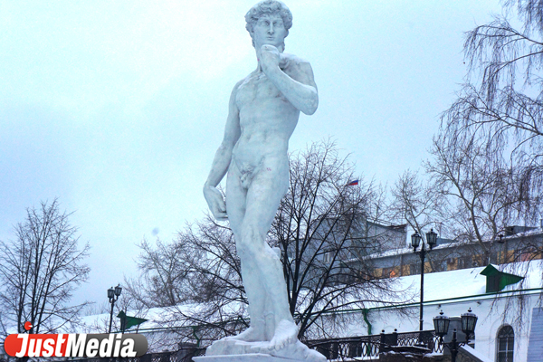 В Екатеринбурге появилась девятиметровая статуя Давида - Фото 2