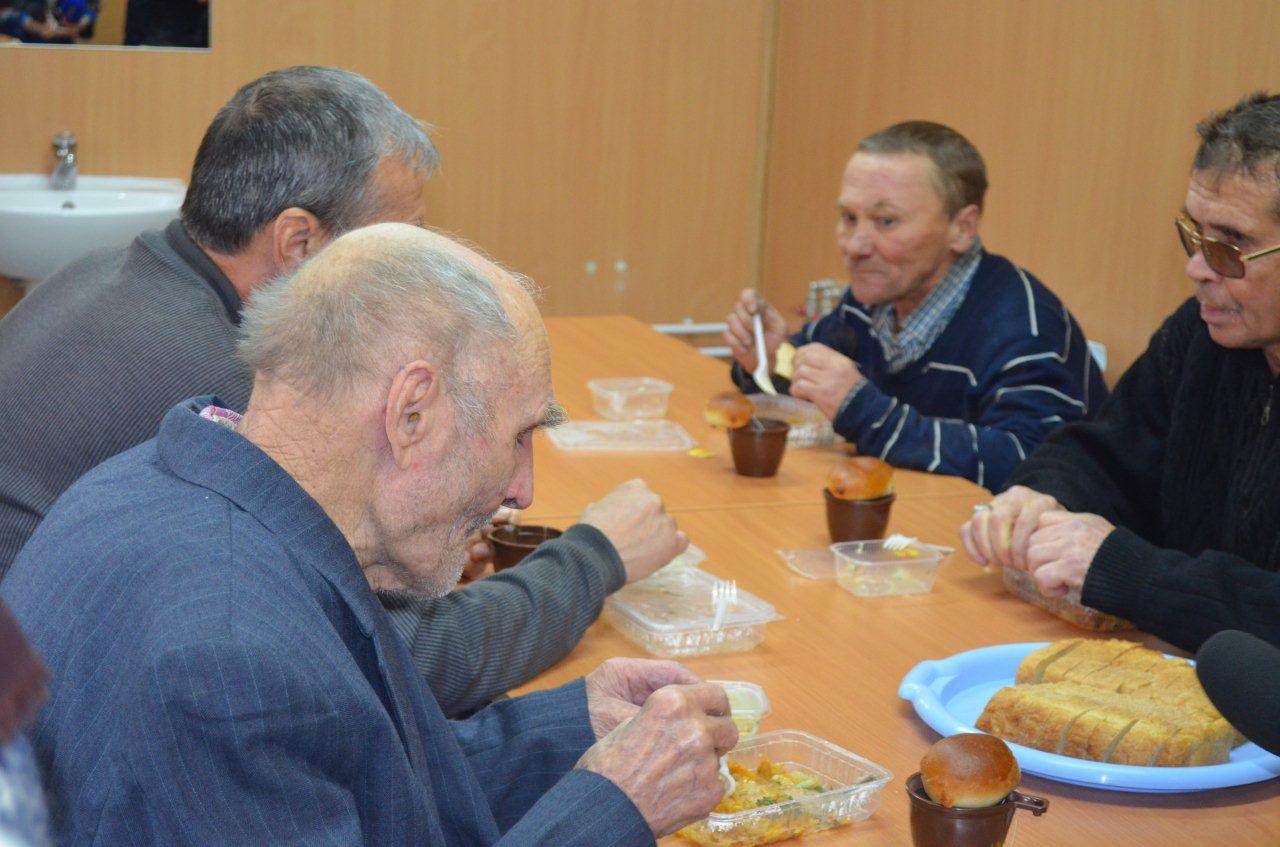 В Свердловской области открылся пункт питания для бездомных - Фото 3