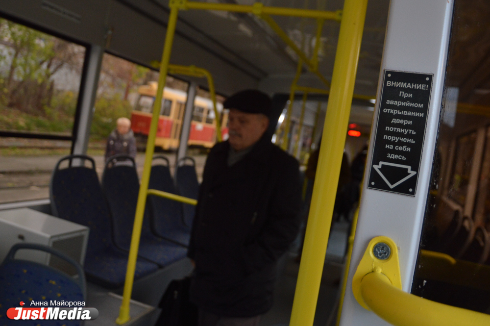 Новые трамваи в тестовом режиме вышли на маршрут (ФОТО) - Фото 7