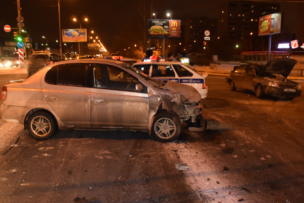 В Екатеринбурге в ДТП пострадала 10-летняя девочка-пассажир - Фото 2