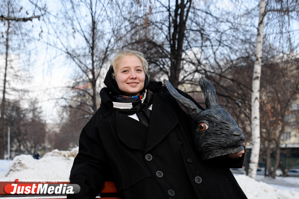 Актриса Оксана Боднар: «Все ждут весну, а мне и зимой хорошо. Чисто, беленький снежок и почти не холодно». В Екатеринбурге -6. ФОТО, ВИДЕО - Фото 6